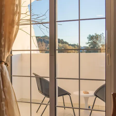 Kampus Living Studios & Suites Faliraki Room photo