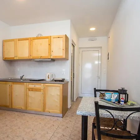 Kampus Living Studios & Suites Faliraki Room photo